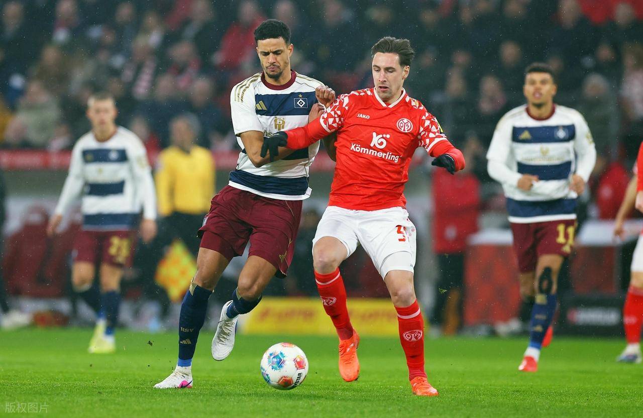 随着美因茨1-1，德甲最新积分出炉